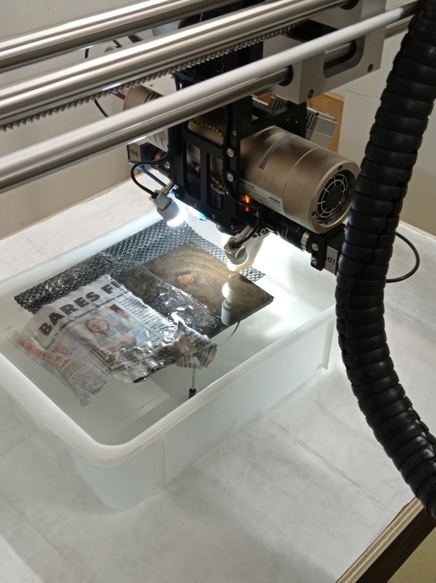 Mit einem mobilen XRF-Spektrometer, das im Städel
Museum in Frankfurt untergebracht ist, wurden Fossilien aus der Grube Messel erstmals – zum Teil mehrere Stunden lang – gescannt